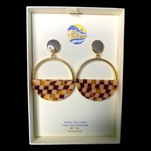 C&C California jewelry tortoise print acrylic earrings